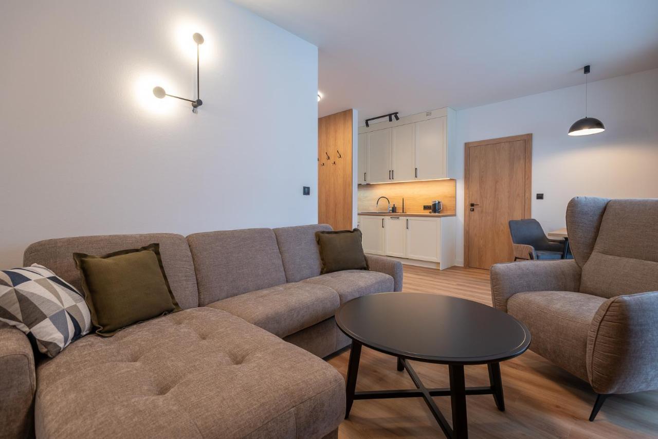 Apartamenty Na Uroczysku シクラルスカ・ポレンバ エクステリア 写真